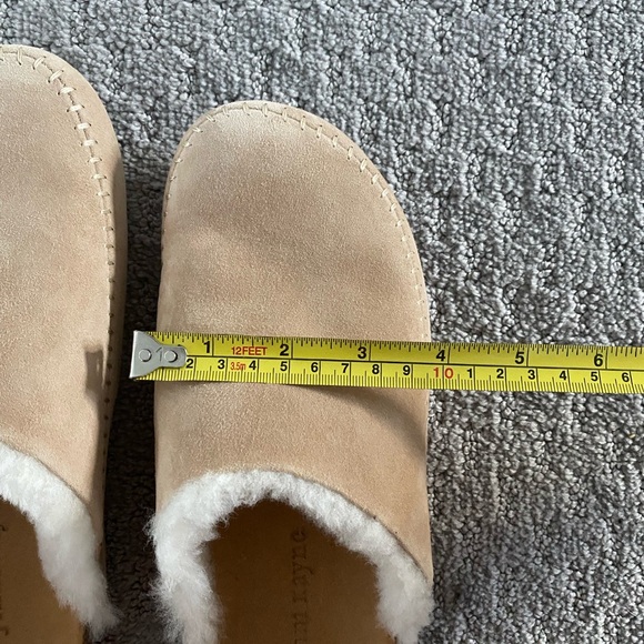 Jenni Kayne Shearling-Lined Moc Clogs - Picture 14 of 16